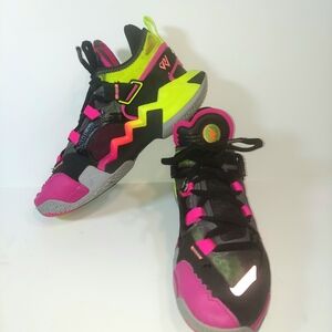 Colorful Athletic Sneakers in Neon Yellow, Hot Pink & Black